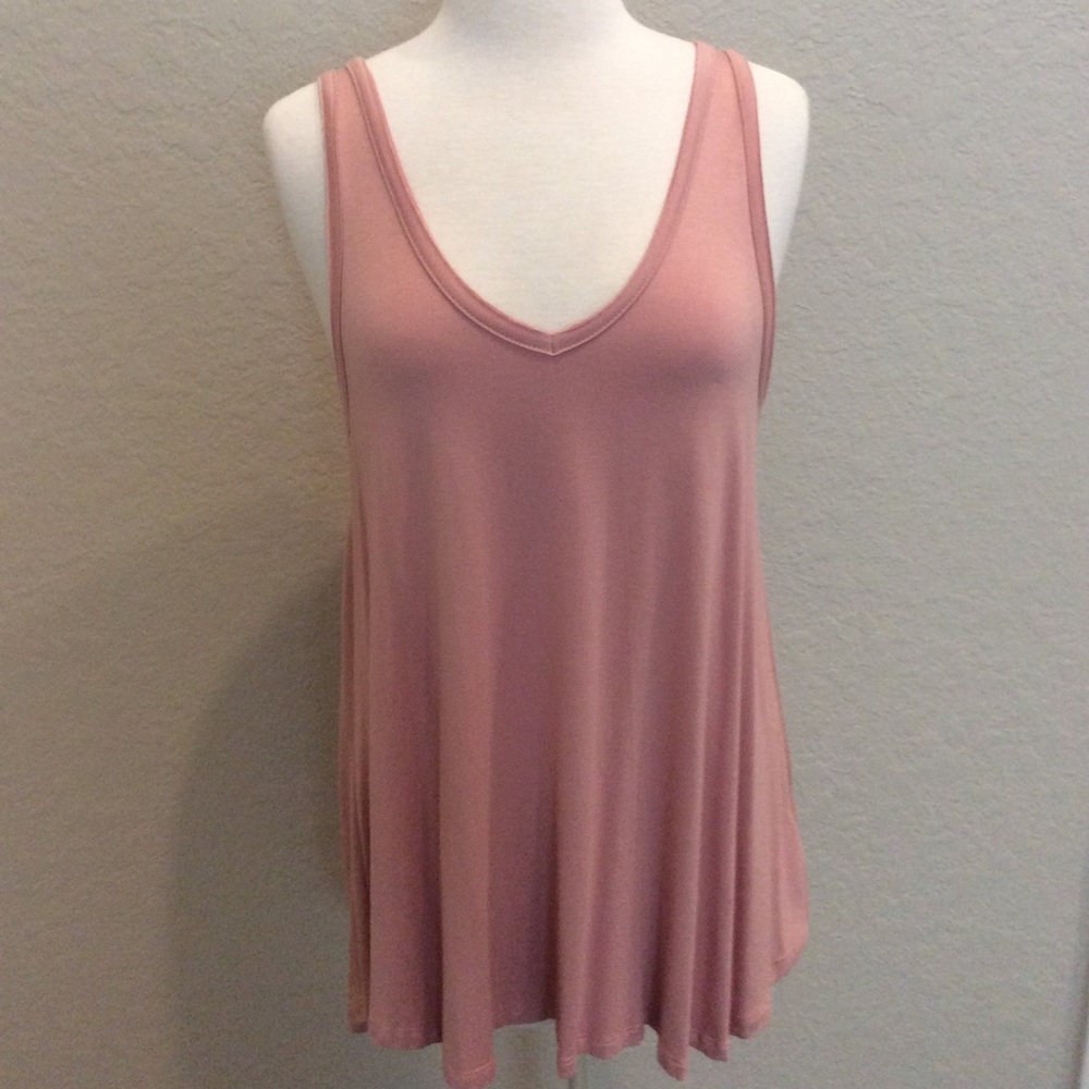 NWT Women’s Sleeveless Tunic Top Soft Peach Large